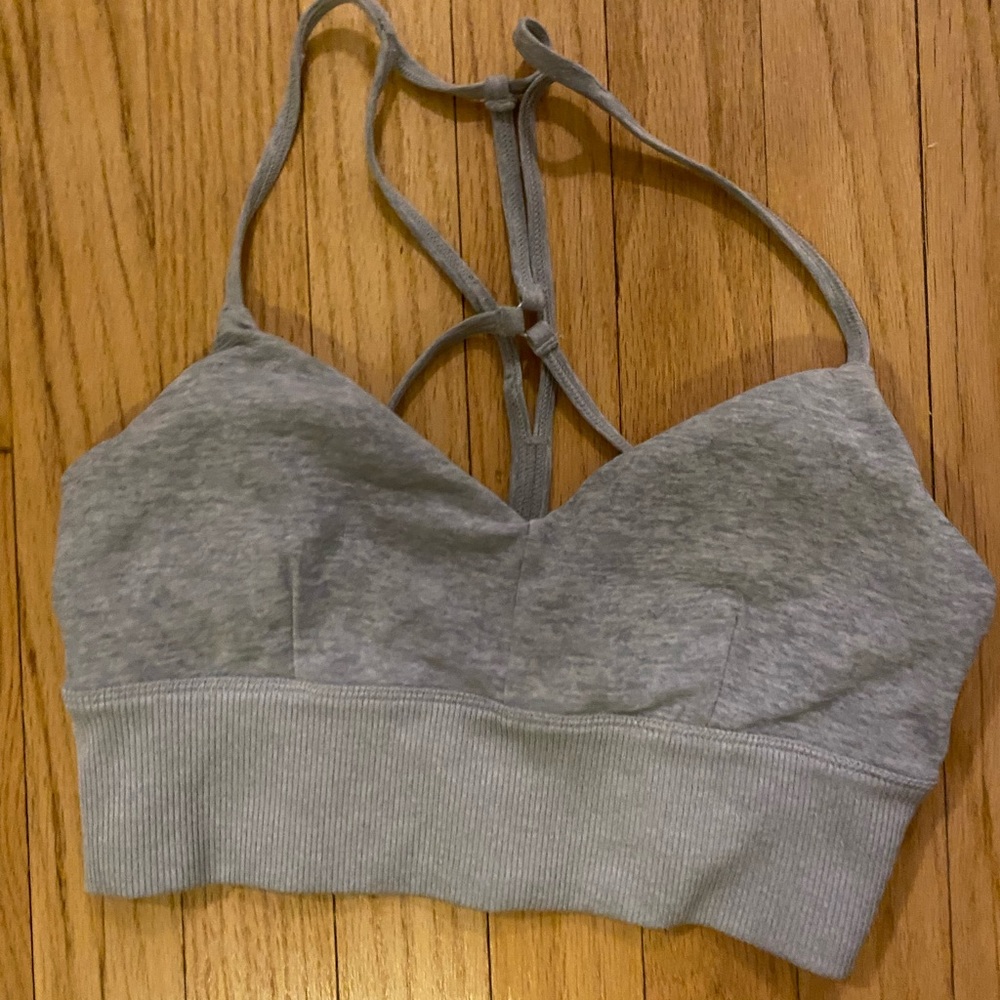 Alo yoga sports bra. Size small
